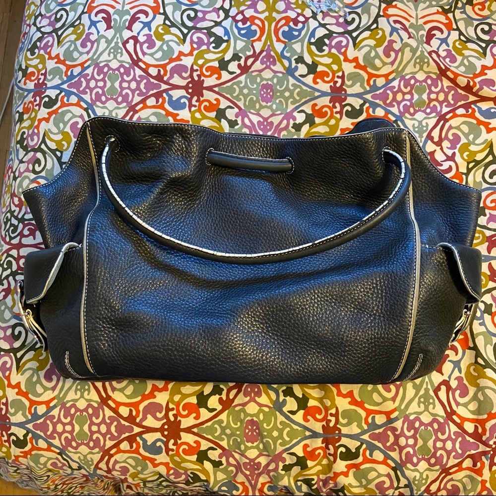 ⭐️Cole Haan black leather bag